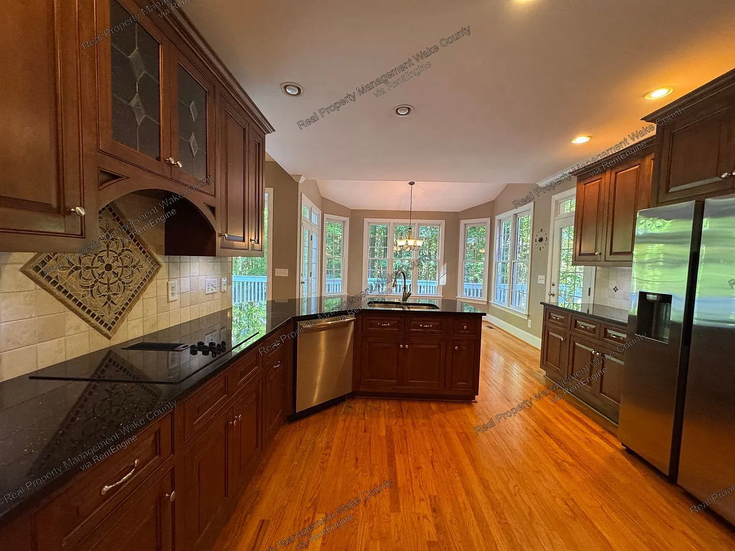 4 bed, 4.0 bath, 3118 sqft, $3,495 — Photo 4