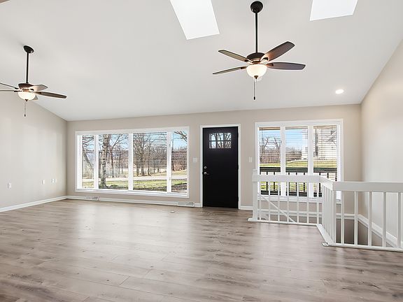 3rd image of 6582 Lakeside Rd