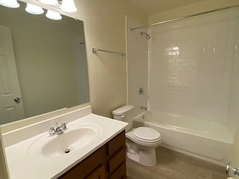 State Place Apartment Homes — Photo 74