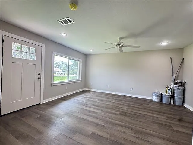 307 S Linden St — Photo 3