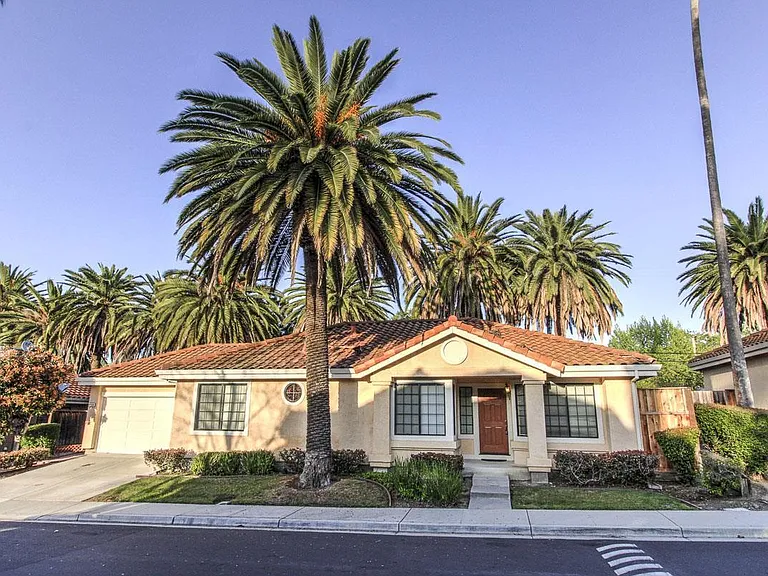 43326 Debrum Cmn — Photo 1