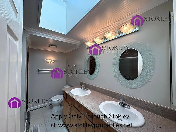 637 Tarrytown Ct — Photo 14