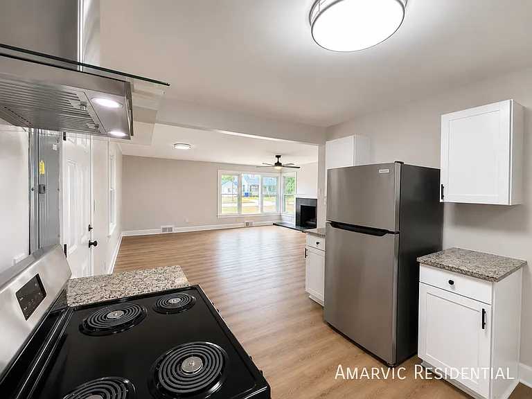 807 Cameron Dr #COPY — Photo 4
