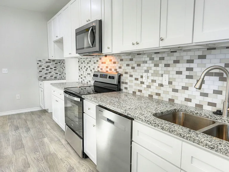 10085 Calendar St — Photo 10