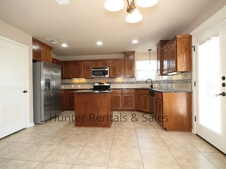 2522 Boxwood Dr — Photo 14