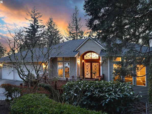 255 SW Alderidge Dr, Portland, OR 97225