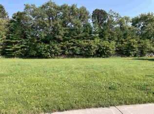 68 Oak Ridge Trl #11, Deerfield, WI 53531