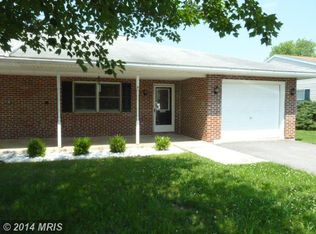 14644 Sherwood Dr, Greencastle, PA 17225