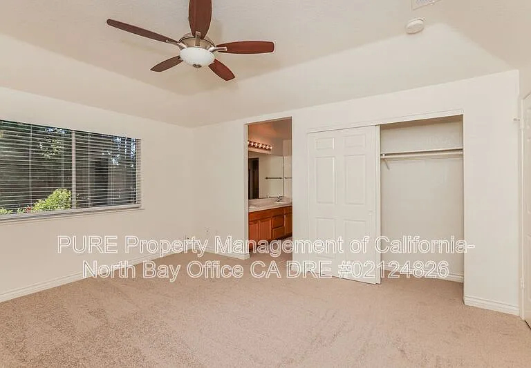 8 Voss Park Cir — Photo 18