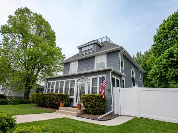 313 West Main STREET, Port Washington, WI 53074