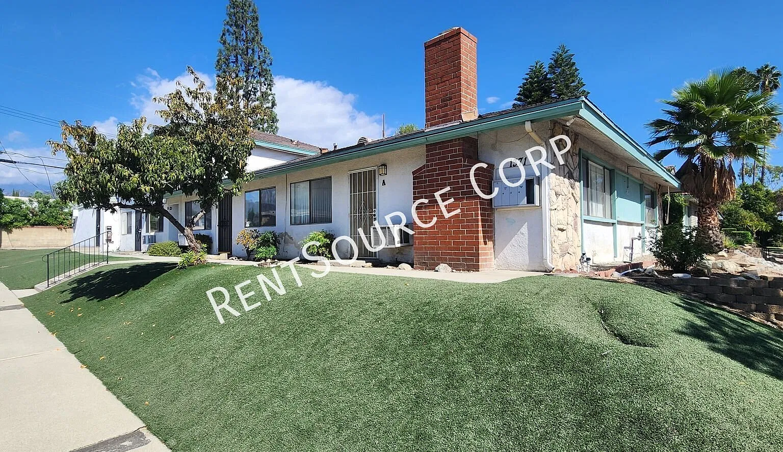 2 bedroom, 1.5 bath Second Floor Condo For Rent in Upland — Photo 2