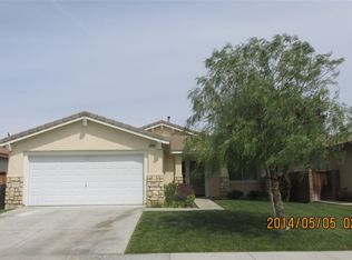 30420 Pine Creek Dr, Menifee, CA 92584