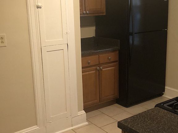 5th image of 256 Bradley St #Gu