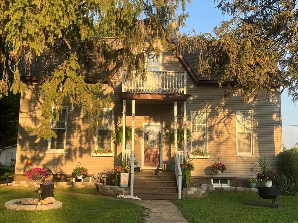 110 S Duncan St, Marine, IL 62061