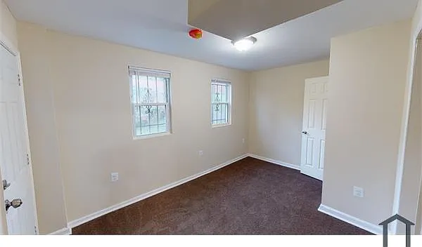 3 bed, $2,549 — Photo 3
