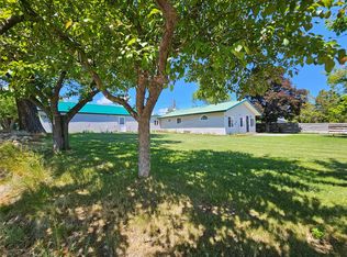 930 Hub Ln, Hamilton, MT 59840