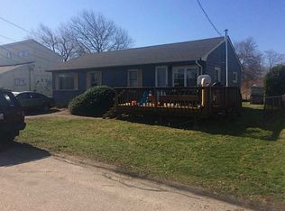 24 Durkin Dr, Narragansett, RI 02882
