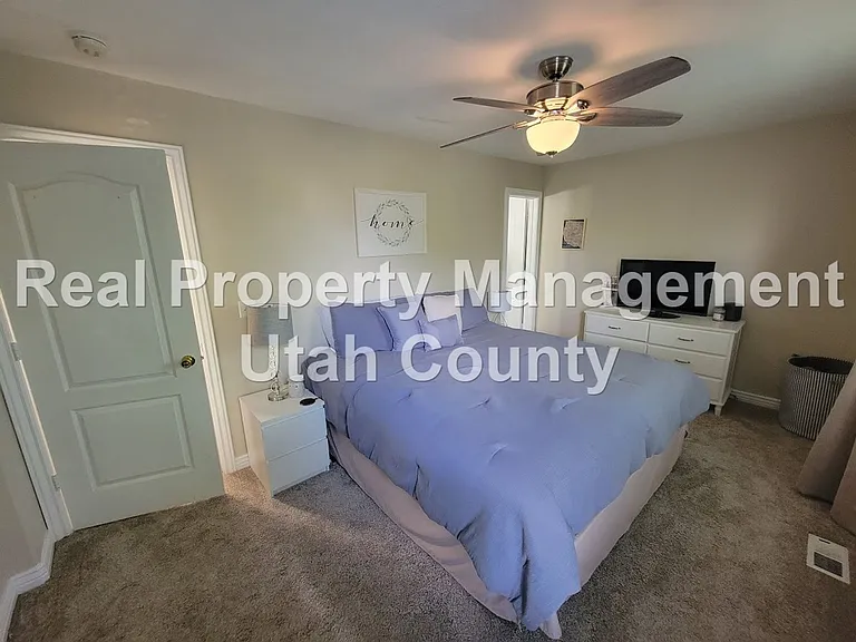 7971 N Wycliffe Way — Photo 2