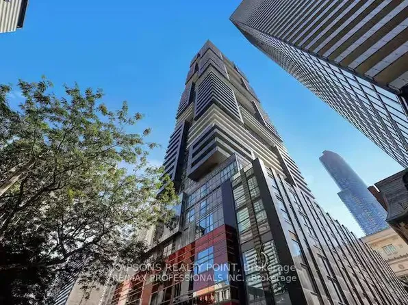 7 Grenville St, Toronto, ON