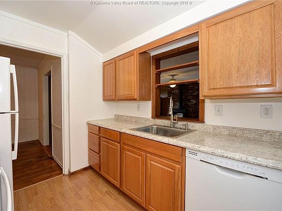 4th image of 4605 Washington Ave SE
