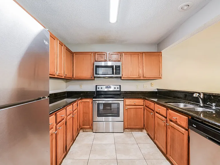 439 E Springtree Way — Photo 8