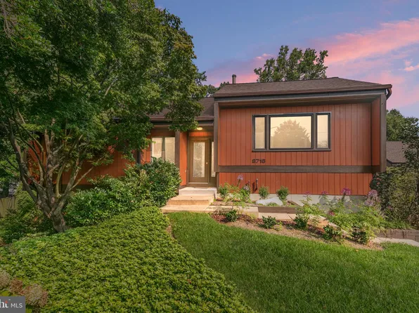 8716 Center Rd, Springfield, VA 22152