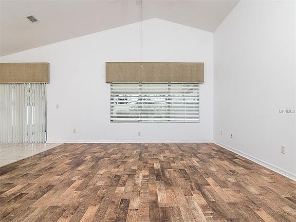 4th image of 3020 Alshire Ln