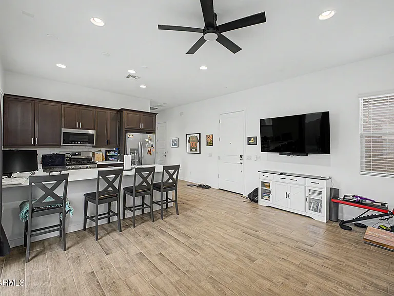 3825 W Buist Ave — Photo 30
