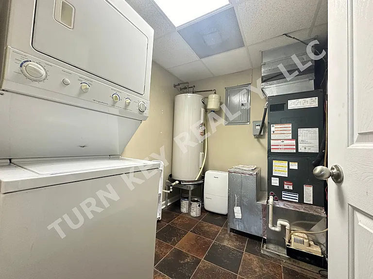110 Clay Dr — Photo 9