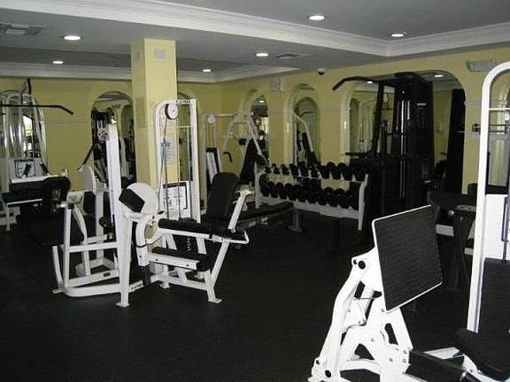 4th image of 651 Okeechobee Blvd APT 1007