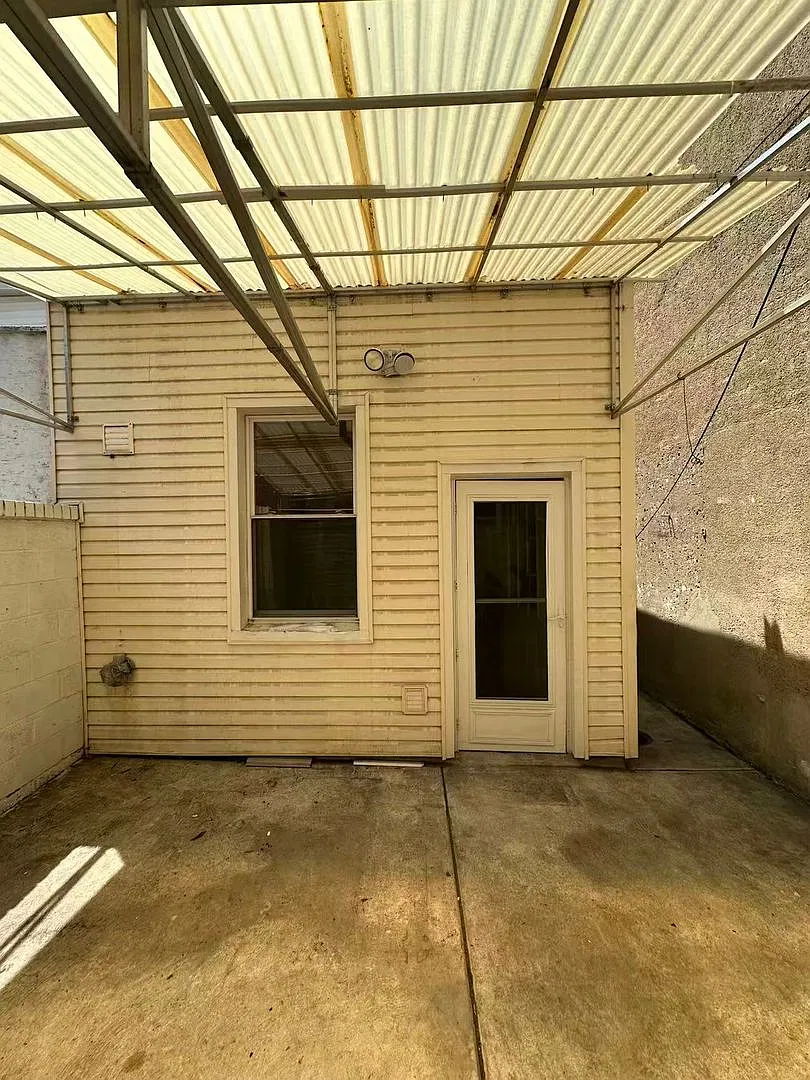 3B1.5B house in Wharton area South Philly Available NOW — Photo 2