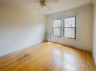 5951 1/2 N Paulina St #2E, Chicago, IL 60660