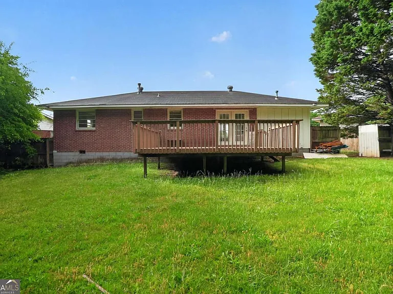 7259 Mayfair Cir — Photo 15