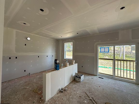 4th image of 314 Dye Ln