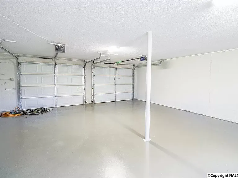 117 Betty Garrett Dr — Photo 9