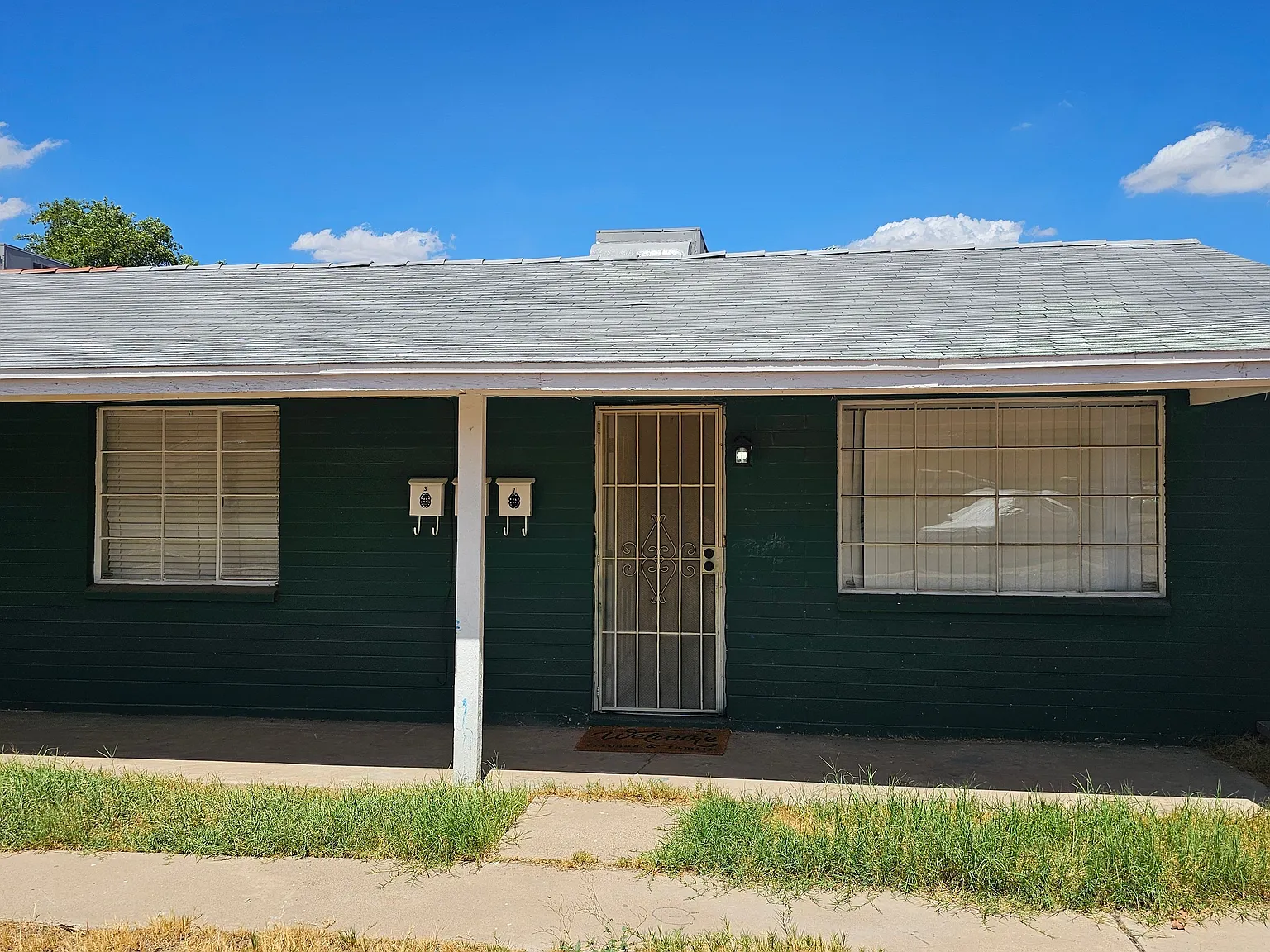 2 bed, 1.0 bath, 760 sqft, $1,300 — Photo 2