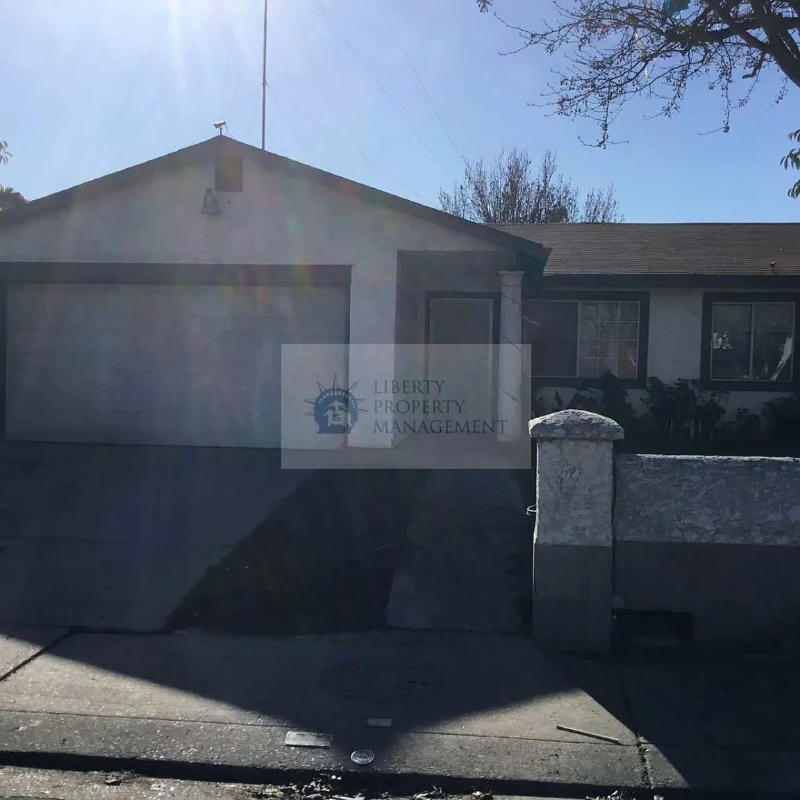 2020 Peggy Ln photo 1
