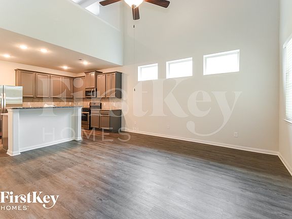 4th image of 321 Lakeway Cir