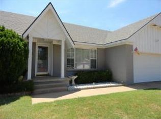 208 Mockingbird Dr N, Altus, OK 73521