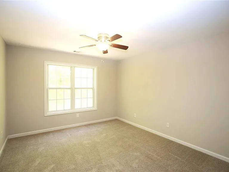 410 Ruby Forest Pkwy — Photo 22