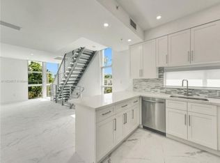 7645 Carlyle Ave #4, Miami Beach, FL 33141