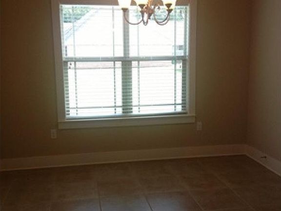 5th image of 432 Tuscano Ln