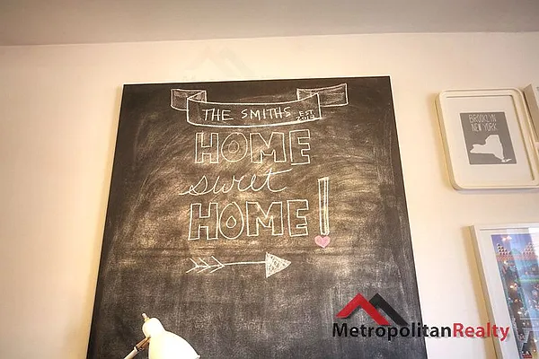 Rented by Metropolitan Realty | media 4