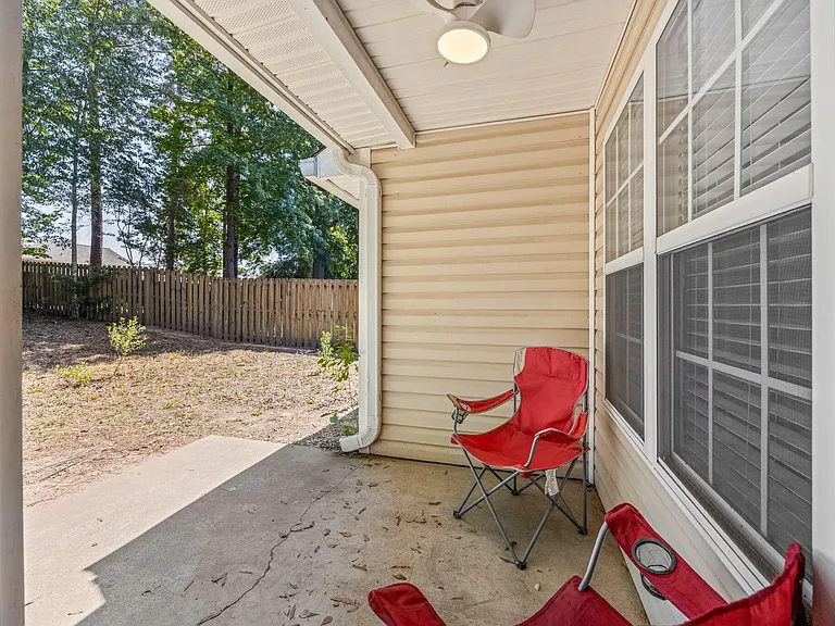 2056 Sylvan Lake Dr — Photo 36