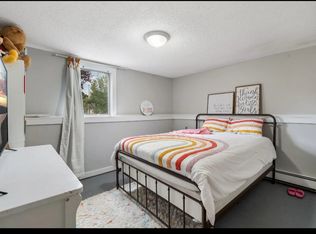 5 Hilton Pl, Lewiston, ME 04240