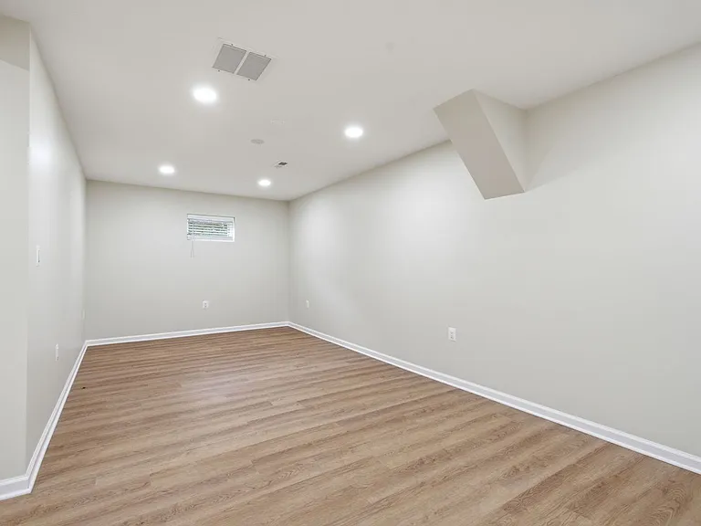 18 Grandin Cir — Photo 27