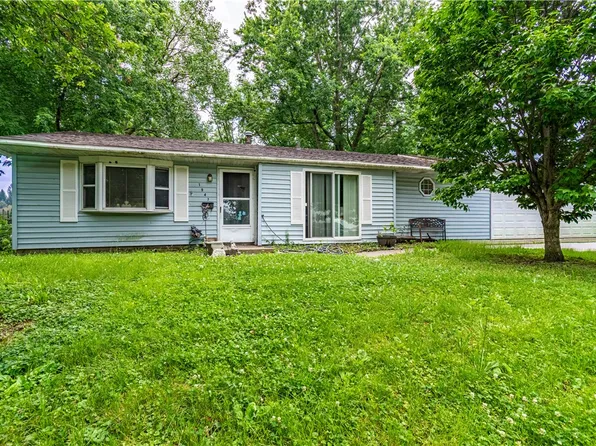 1947 Sir Richard Ct, Decatur, IL 62526