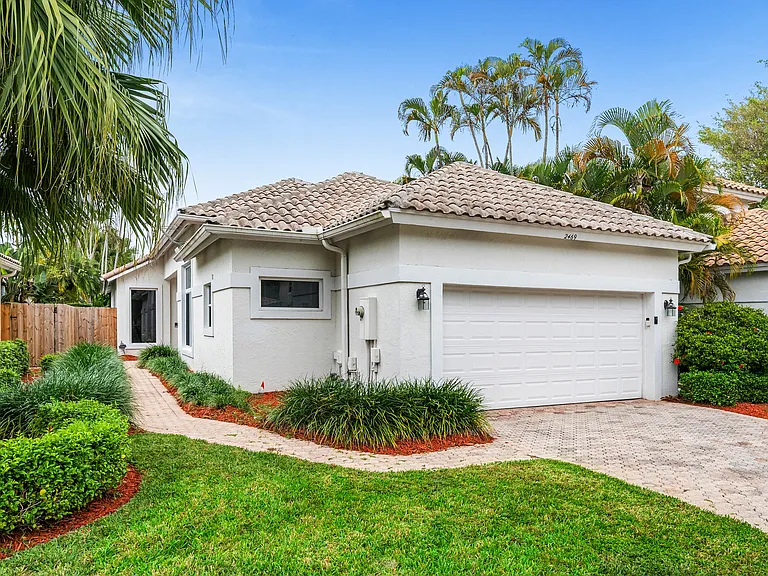 2469 NW 66th Dr — Photo 30