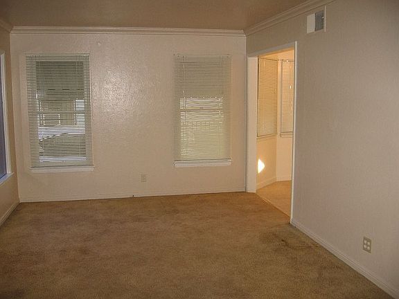 5th image of 3852 E Heaton Ave