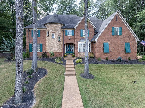 2nd image of 4601 Bonne Terre Dr